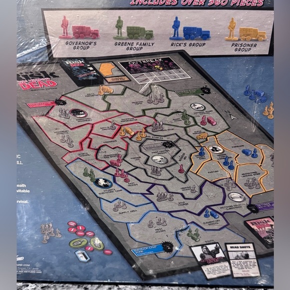 π§ββοΈ Risk: The Walking Dead β Survival Edition (BRAND NEW & SEALED!) π§ββοΈ - Picture 3 of 16